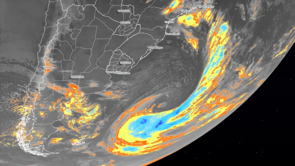 Ventania mantém alerta no Sul e Sudeste neste sábado